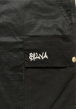 Load image into Gallery viewer, BLACK CARGO SHORTS
